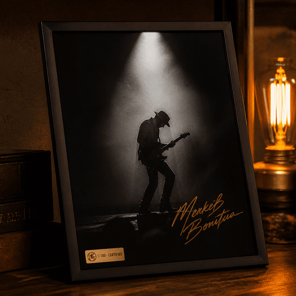 Hand-Signed Photo (8×10)